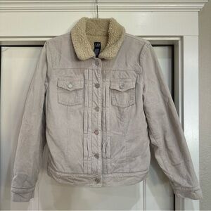 GAP Cream Corduroy Coat Sherpa Lined  Trucker  Jacket Style Womens  Sz Medium